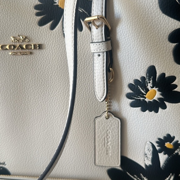 NWT Coach Mollie Tote Bag and Corner Zip Wristlet With Floral Print - Picture 6 of 11